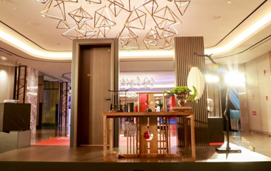 突破空间局限，呈现双面美学，霍尔茨双面双色T型门成CBDA人气爆款